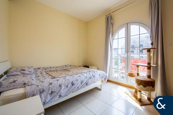 Large Converted 1 Bed | 2 Parking Spaces